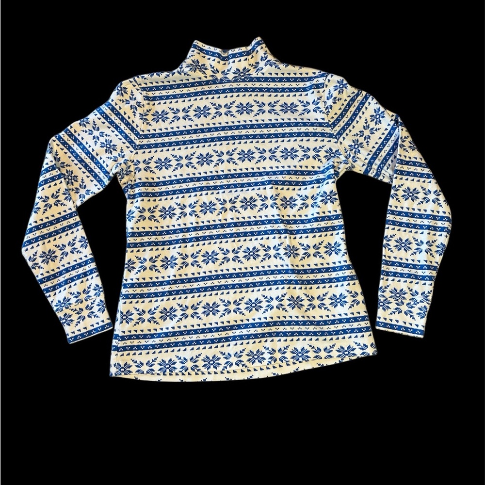 Land’s End Blue and White Snowflake Long Sleeved Shirt - size XS